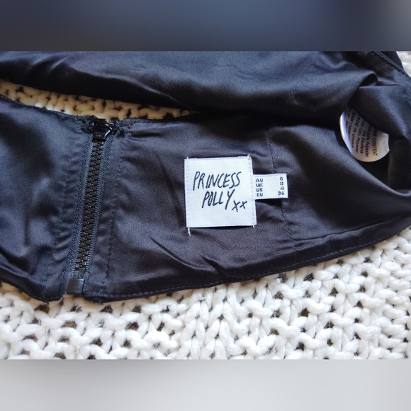 Princess Polly Simple Little Black Top! New Without Tags! - Picture 3 of 5